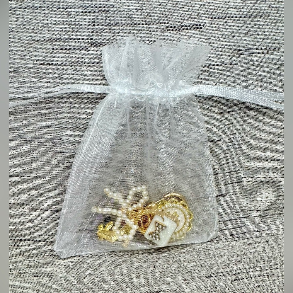NEW Gold & White Fashion Bag Charm / Keychain - (show, purse, bow, heart clasp) - Picture 3 of 4